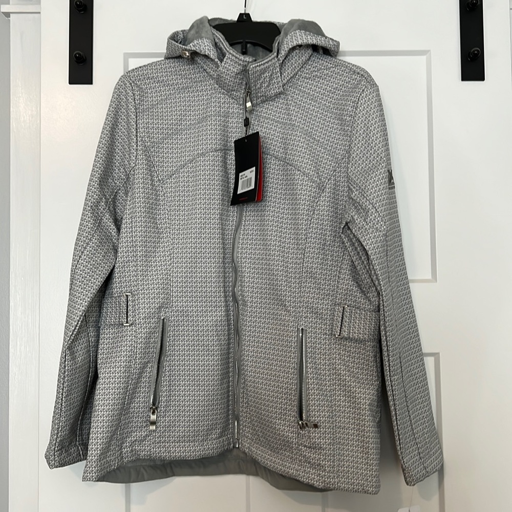 New Women’s ZeroXposur soft shell Metal Axel jacket